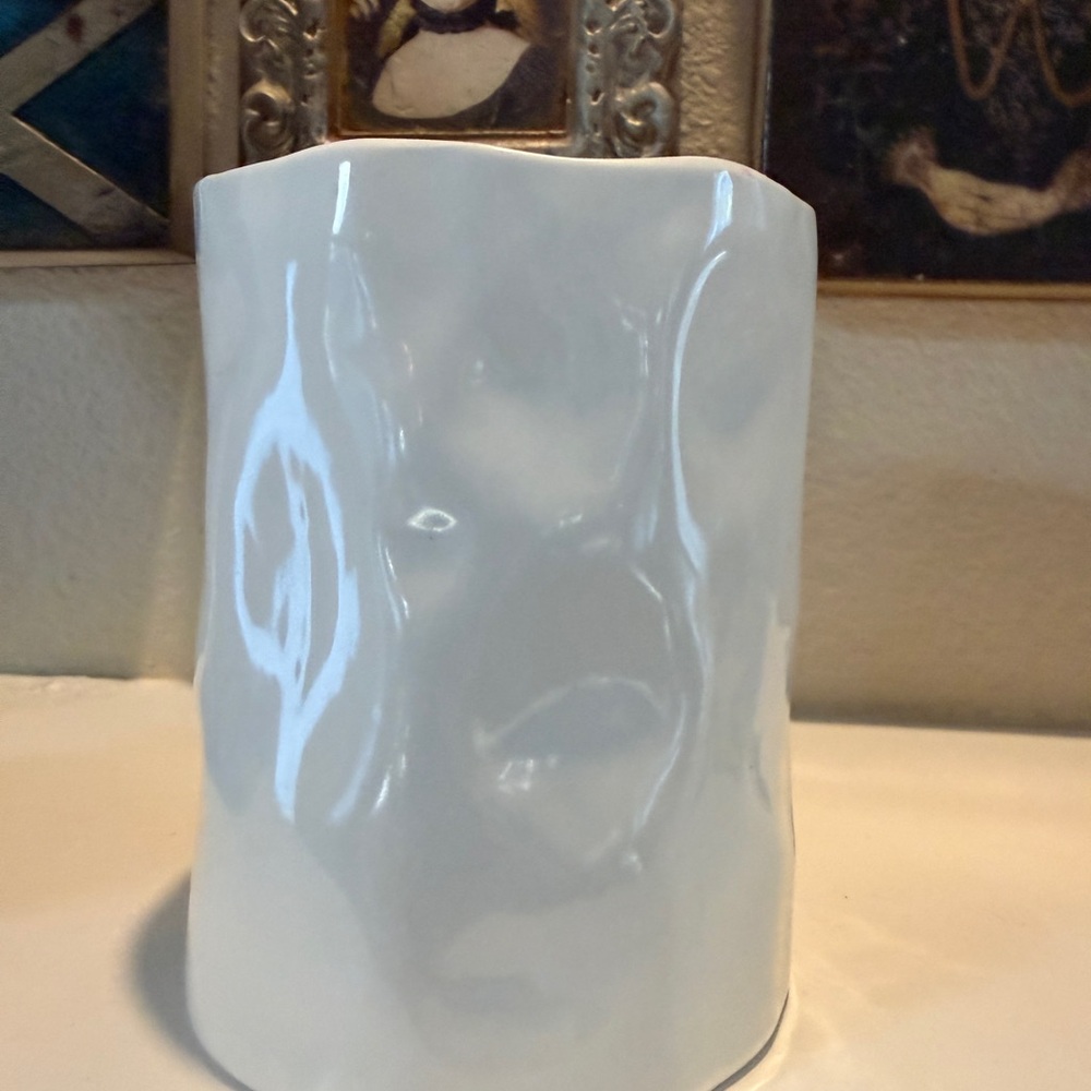 Tozai Artisanal Porcelain Vase – Bird on Cherry Blossom Branch Design - Picture 3 of 9